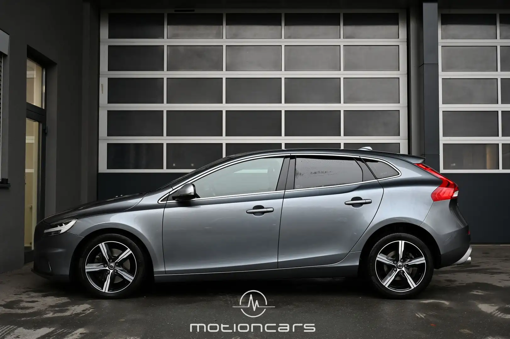 Vehicle image, number 6