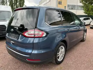 Vehicle image thumbnail, number 4