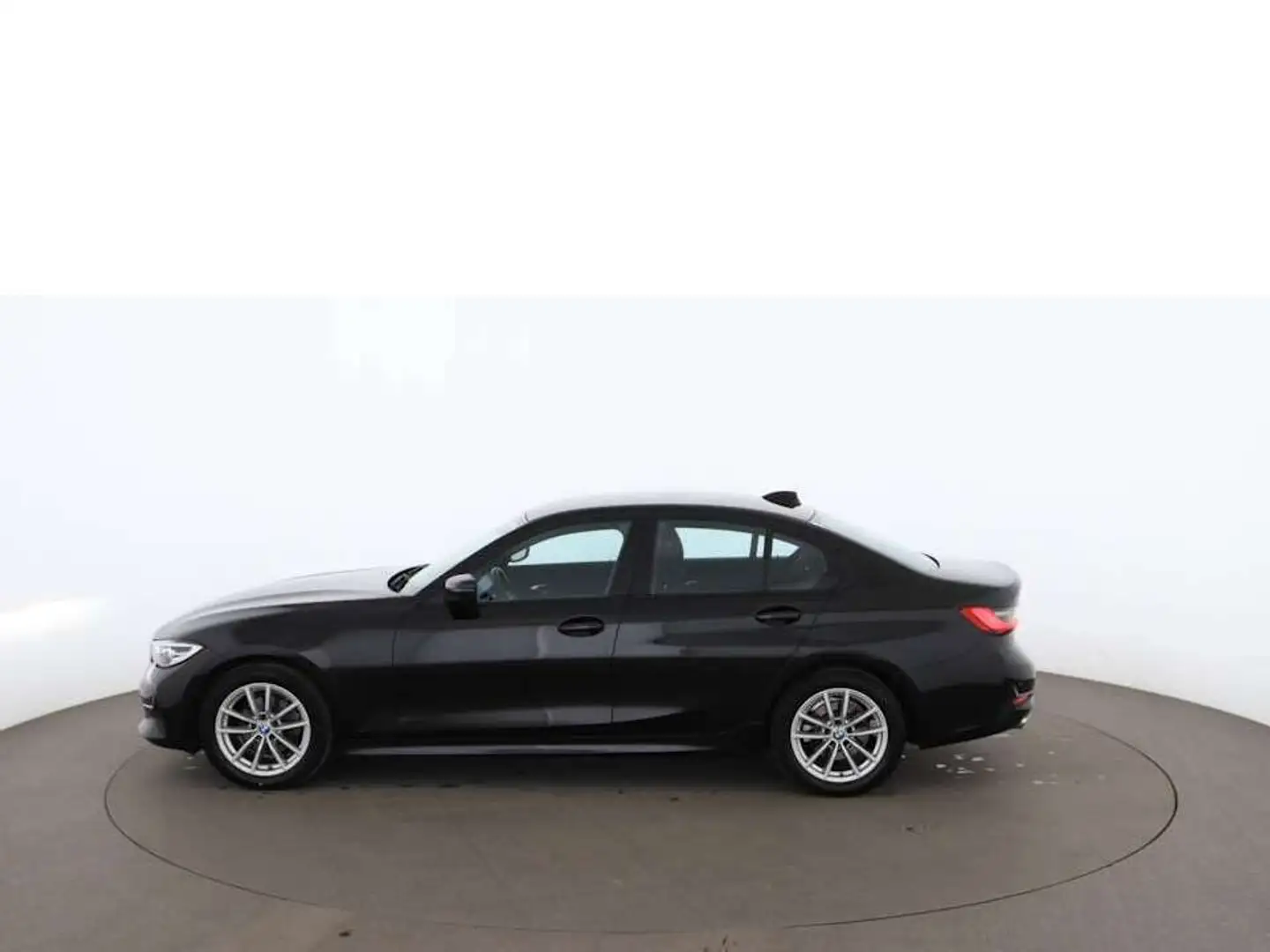 Vehicle image, number 5