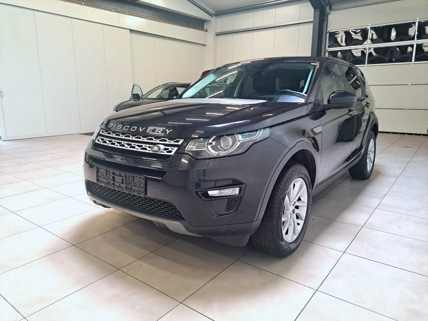 Vehicle image, number 4