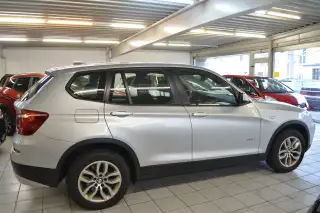 Vehicle image thumbnail, number 8