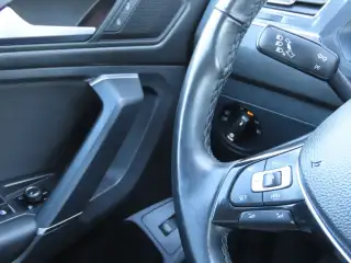Vehicle image thumbnail, number 12
