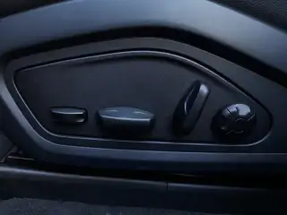 Vehicle image thumbnail, number 13