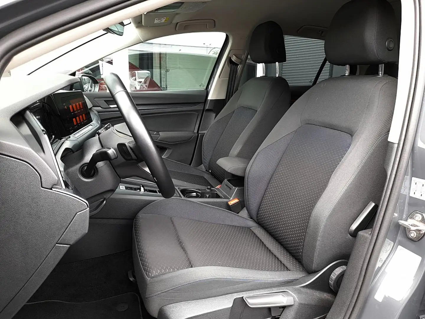 Vehicle image, number 9