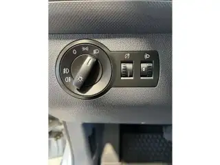 Vehicle image thumbnail, number 12