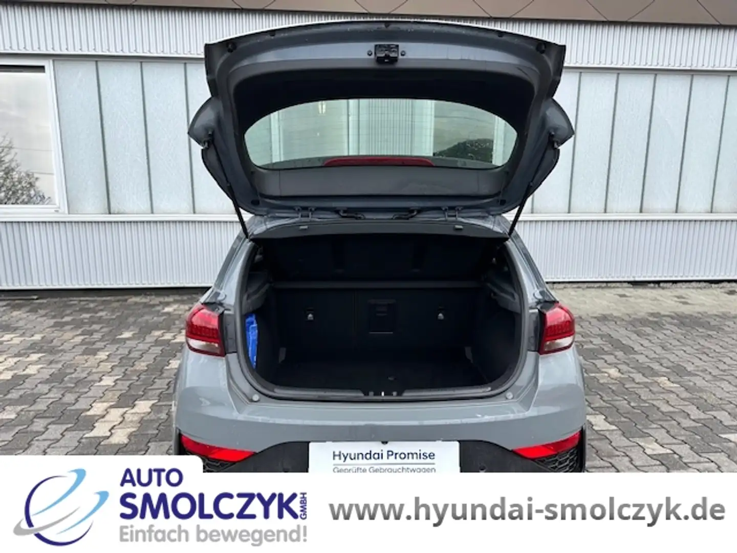 Vehicle image, number 7