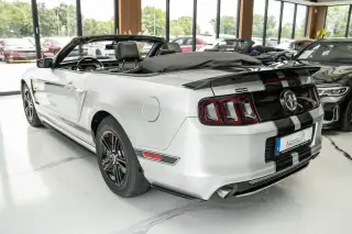 Vehicle image thumbnail, number 4