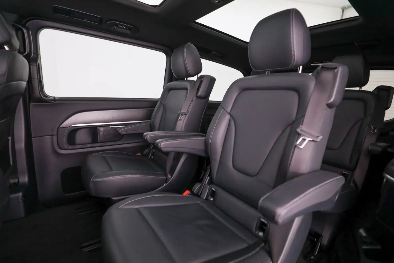 Vehicle image, number 7
