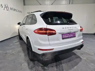 Vehicle image thumbnail, number 7