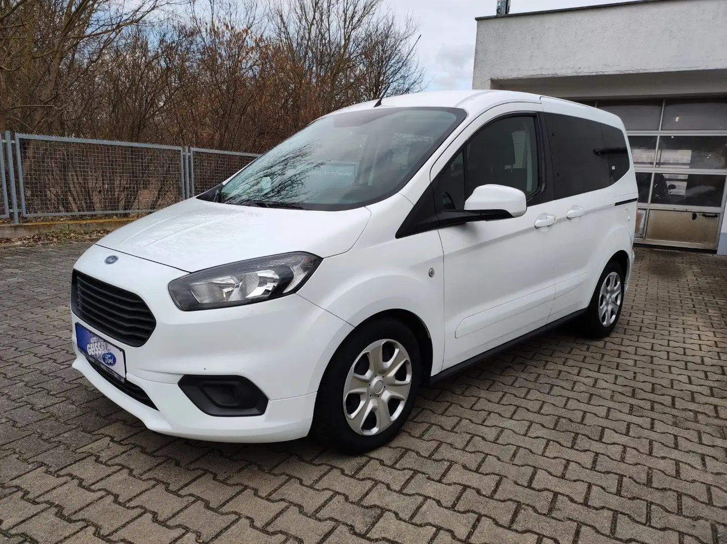 Vehicle image, number 2