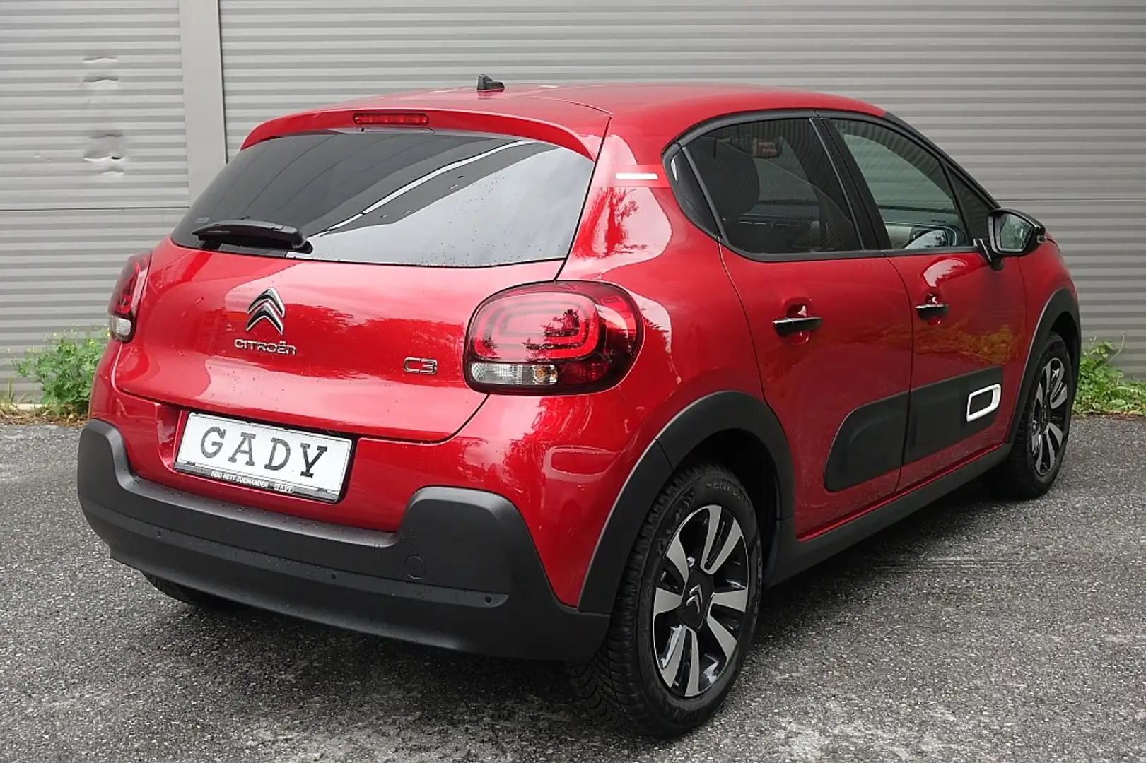 Vehicle image, number 4