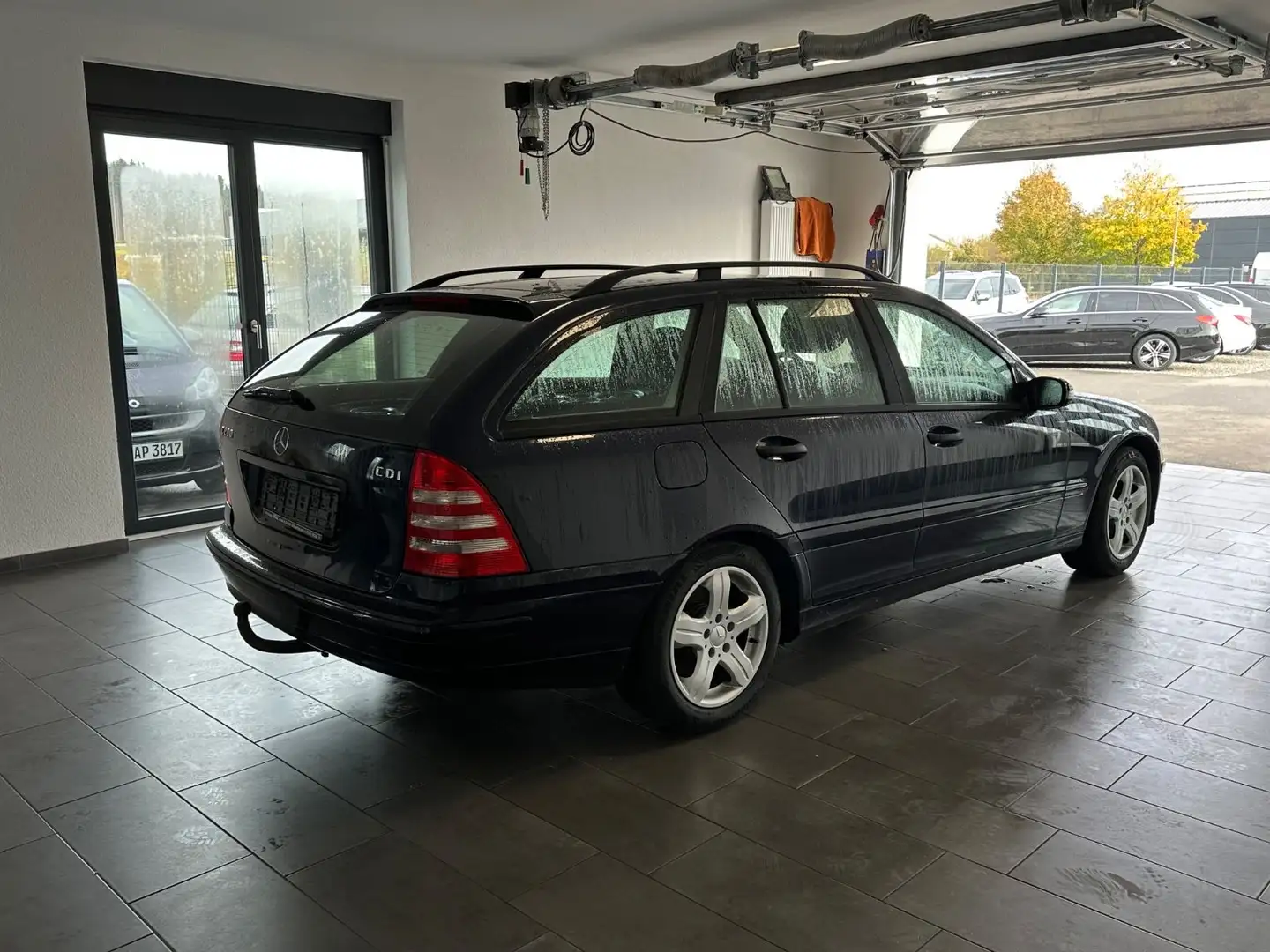 Vehicle image, number 5