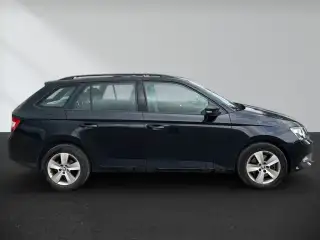 Vehicle image thumbnail, number 3