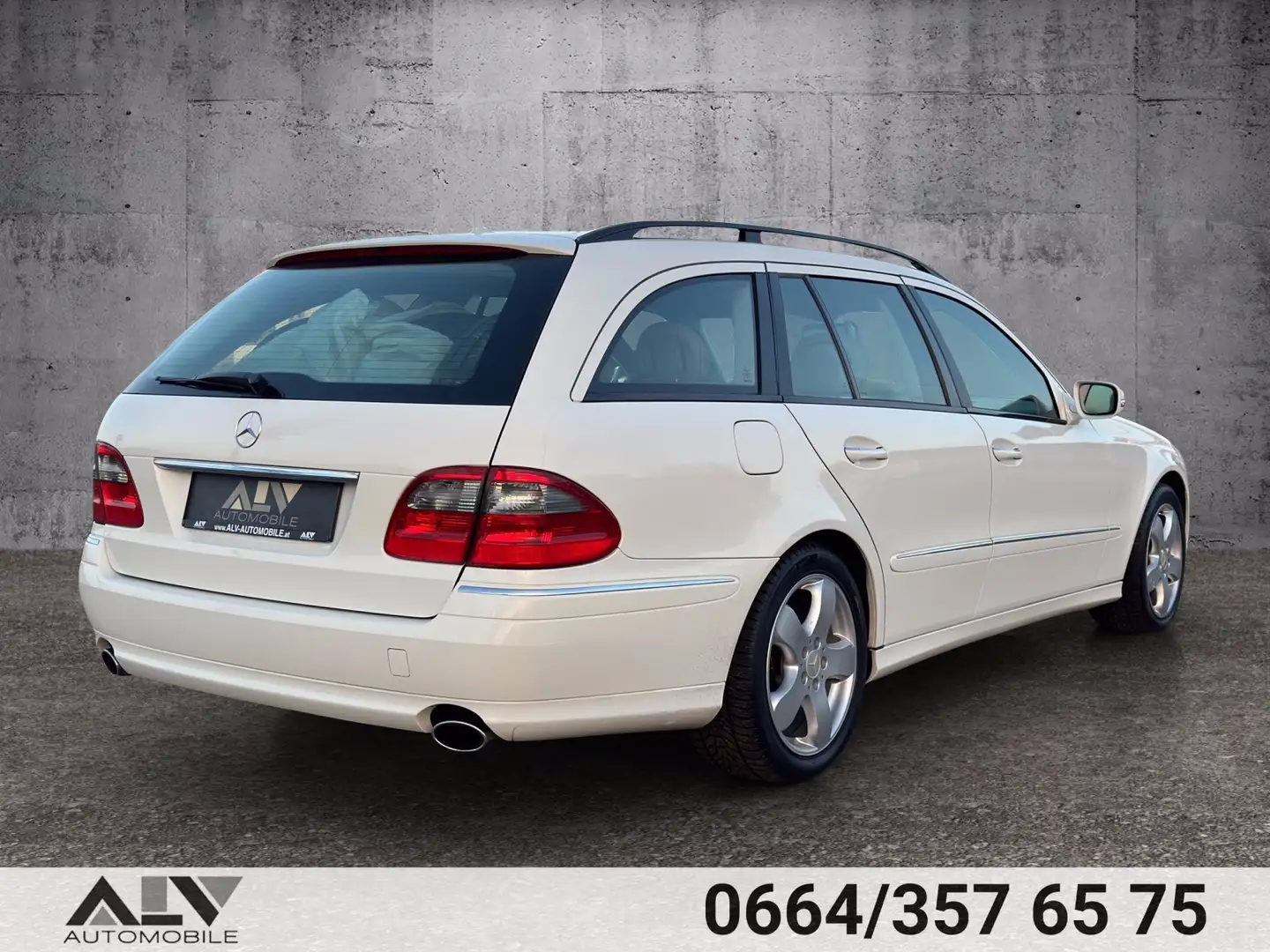 Vehicle image, number 4