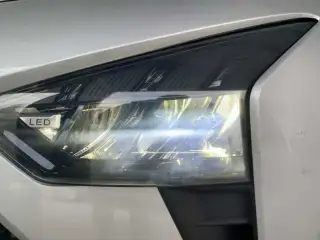 Vehicle image thumbnail, number 8