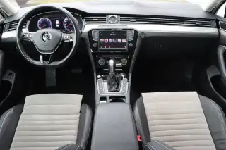 Vehicle image thumbnail, number 10