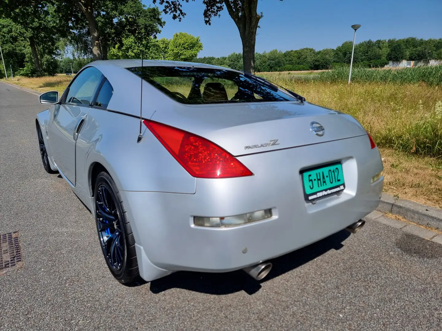 Vehicle image, number 6
