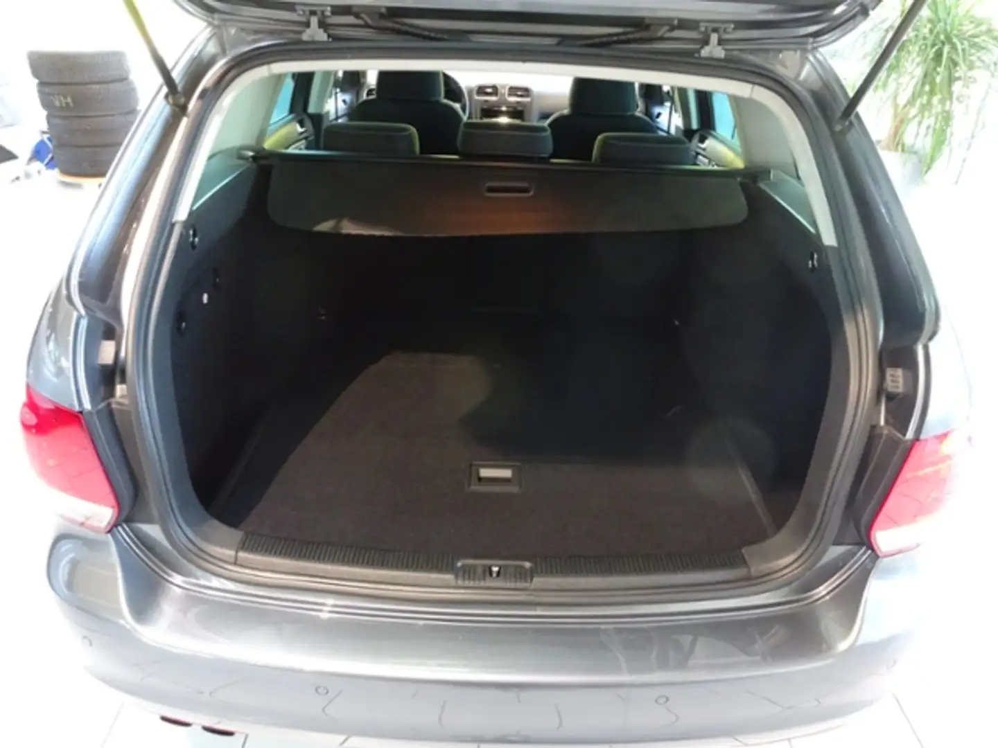 Vehicle image, number 20