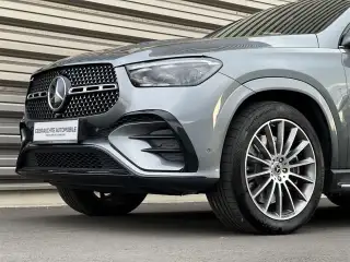 Vehicle image thumbnail, number 8