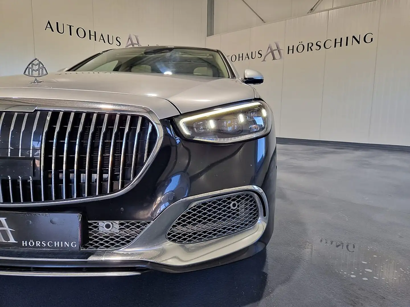 Vehicle image, number 3