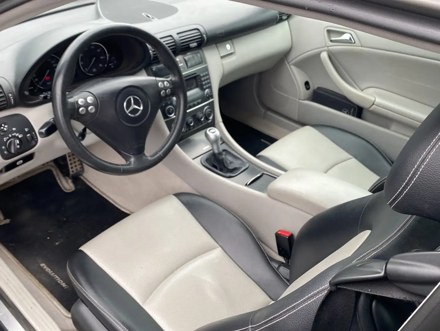 Vehicle image, number 5