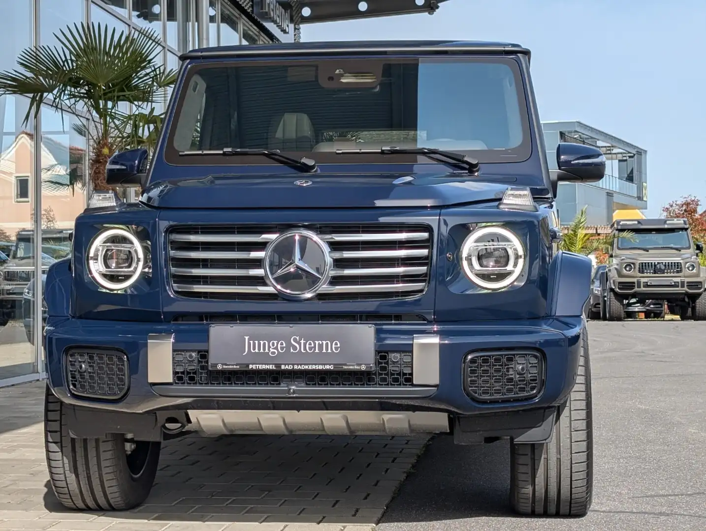 Vehicle image, number 9