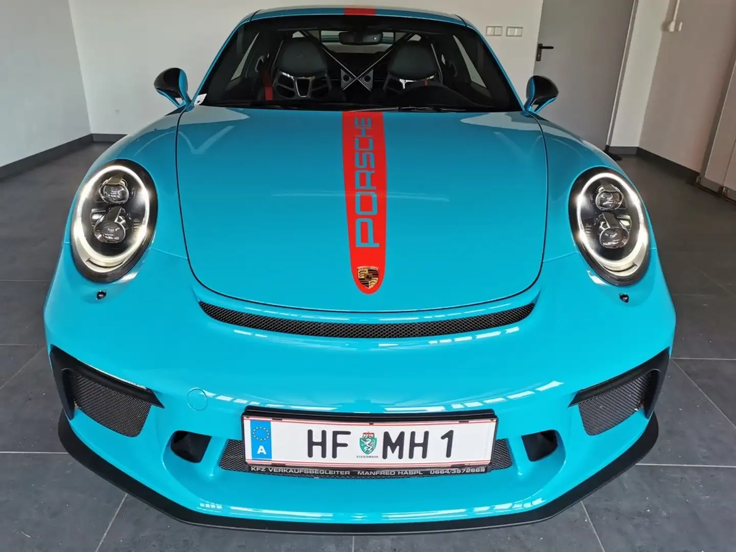 Vehicle image, number 1