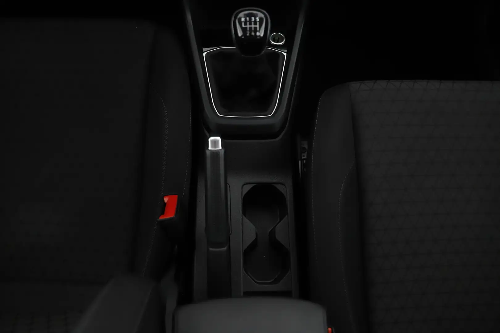 Vehicle image, number 14