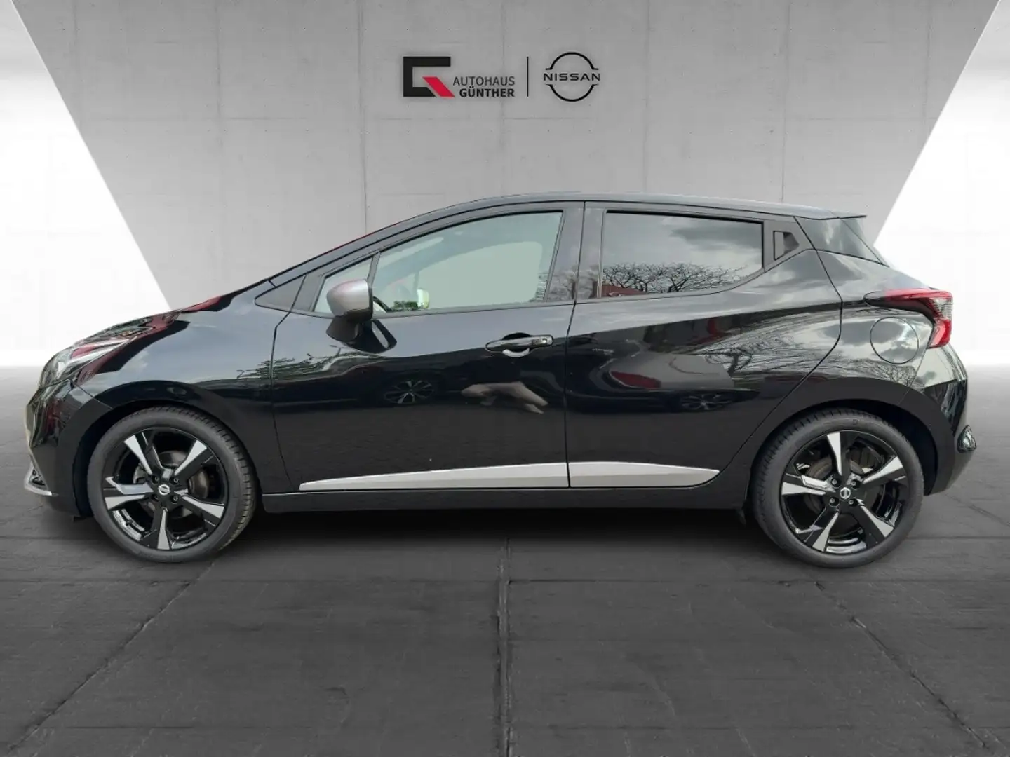 Vehicle image, number 2
