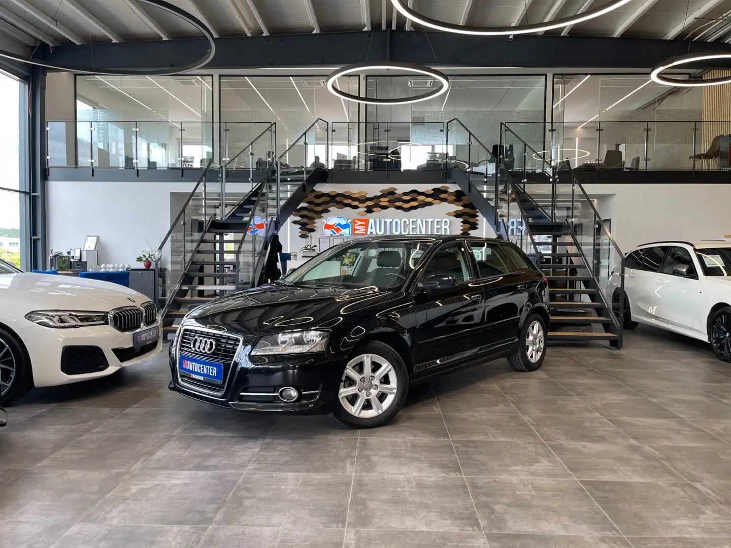 Vehicle image, number 1