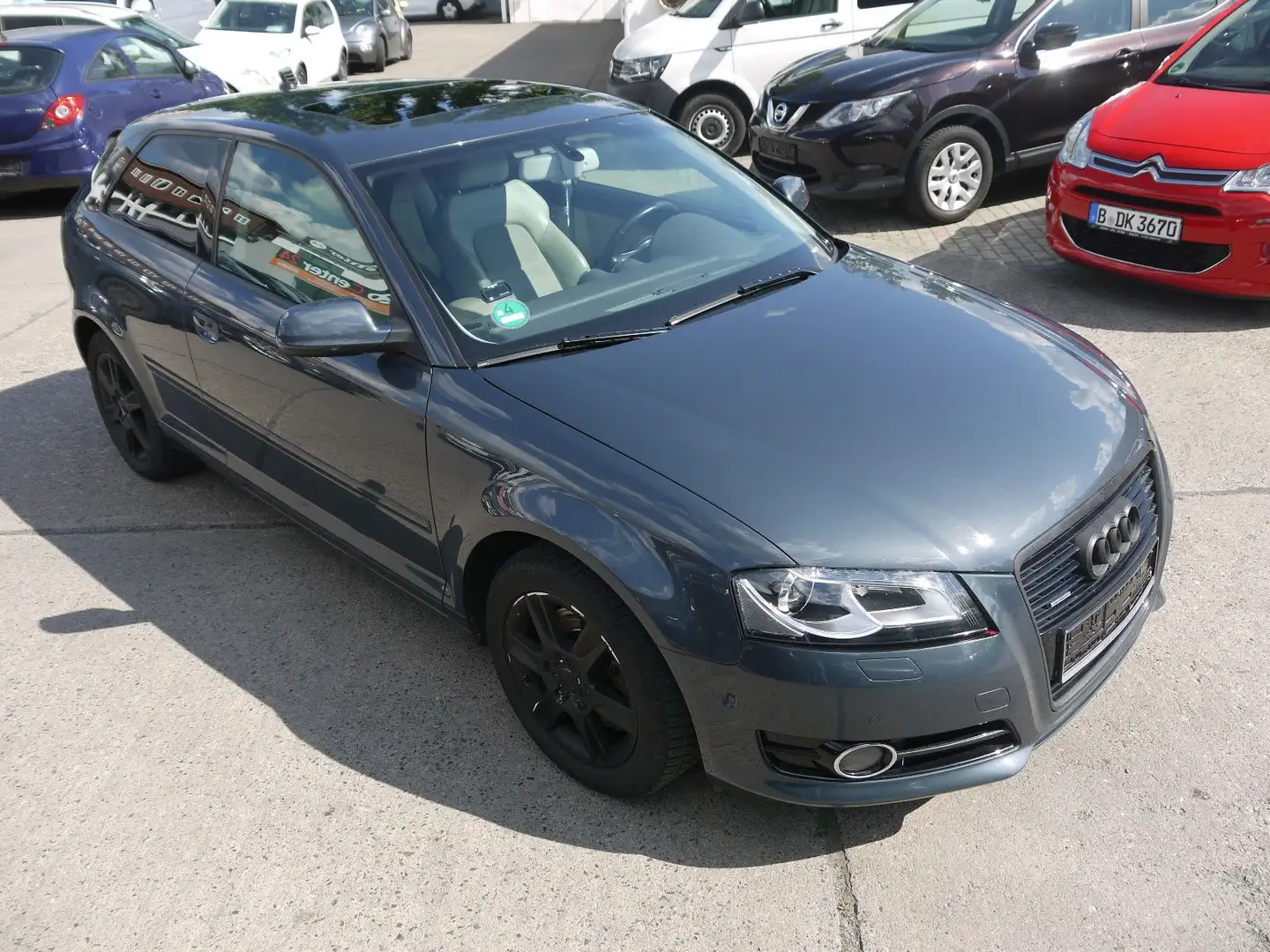 Vehicle image, number 6