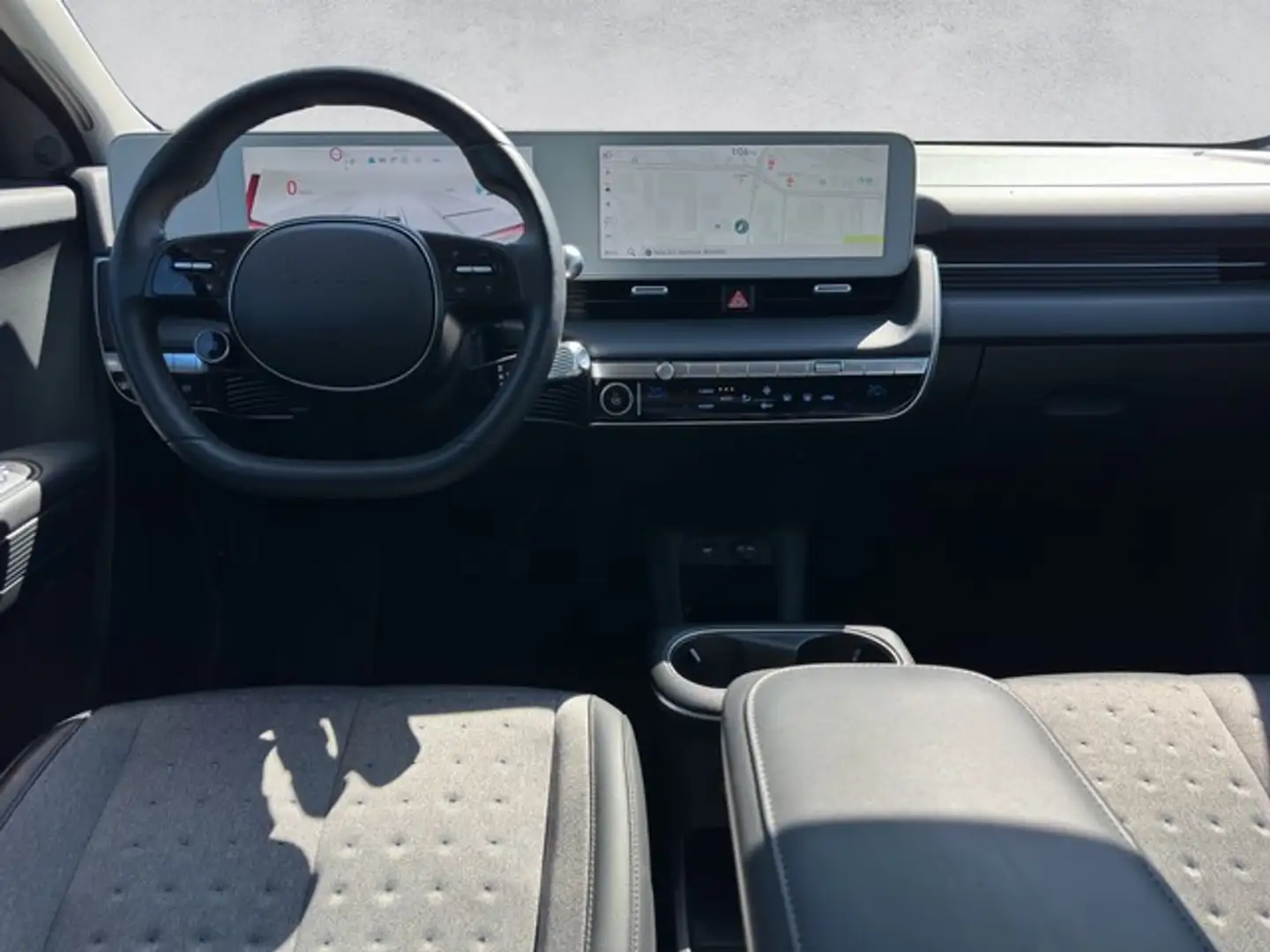 Vehicle image, number 7