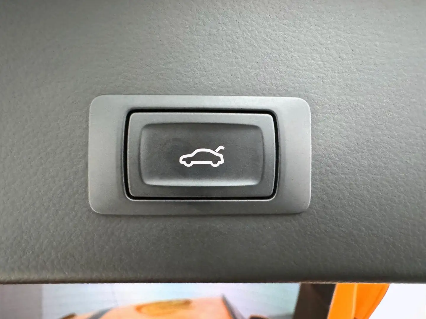 Vehicle image, number 20