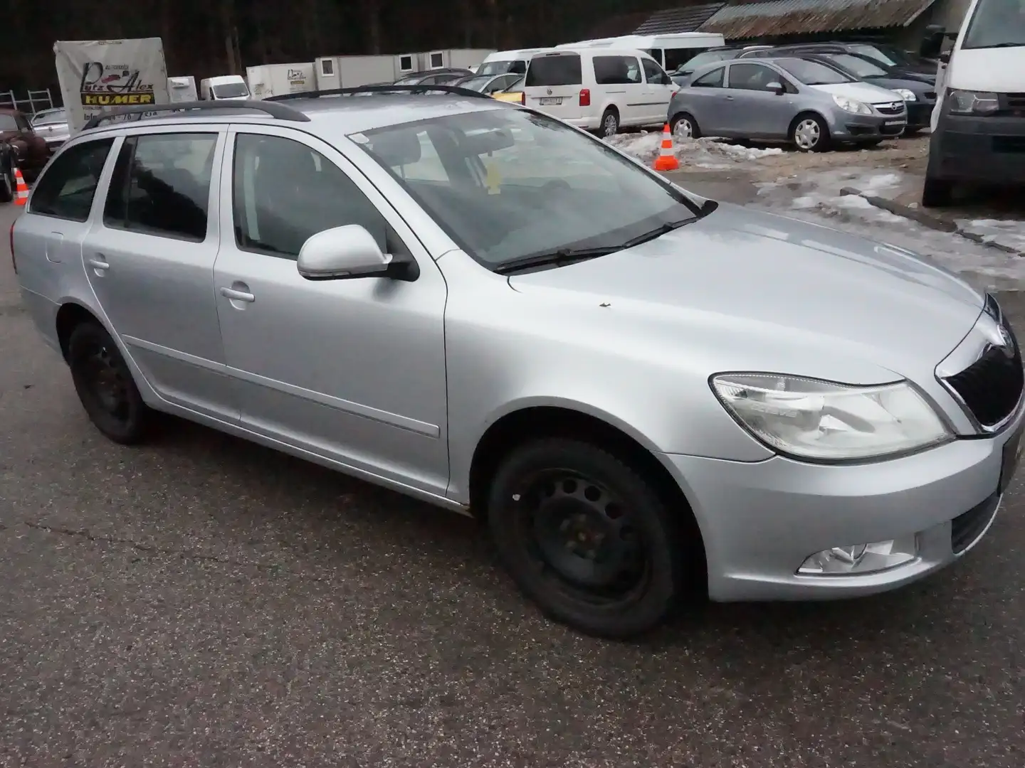 Vehicle image, number 14