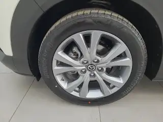 Vehicle image thumbnail, number 9