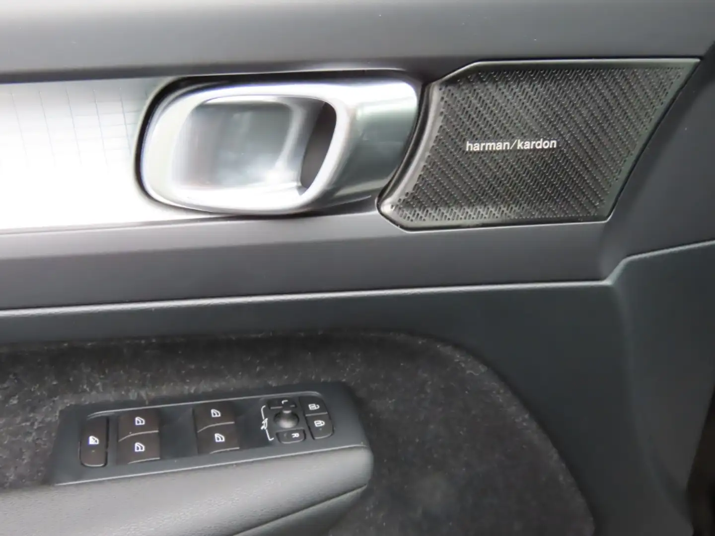 Vehicle image, number 8