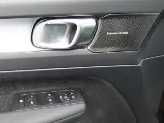 Vehicle image thumbnail, number 8