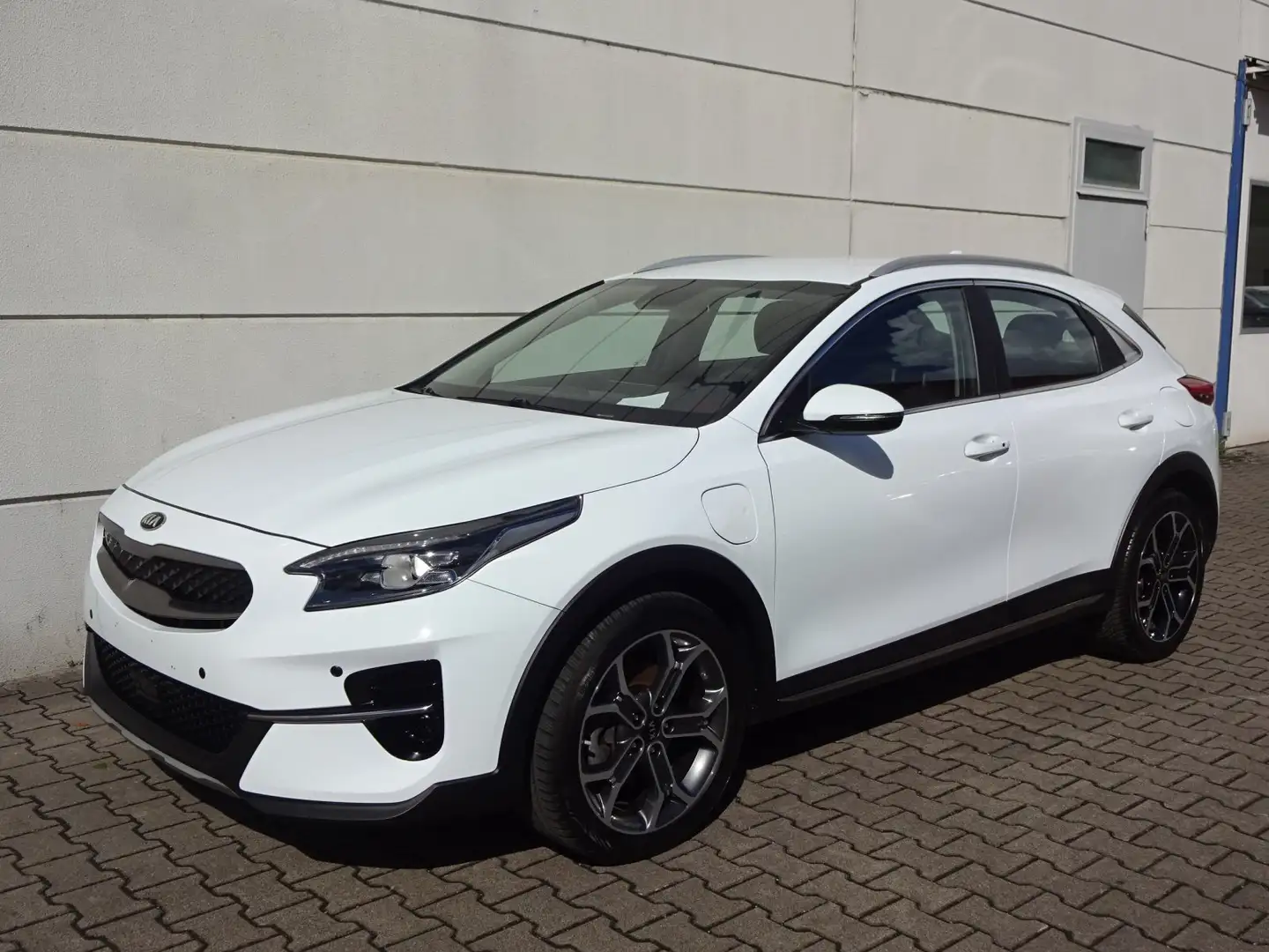 Vehicle image, number 2