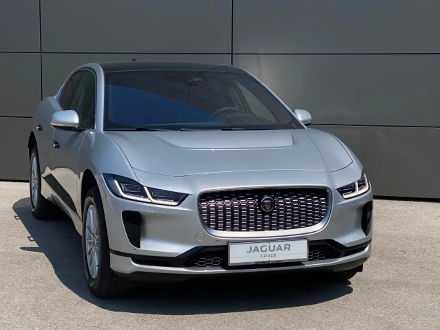 Vehicle image, number 2
