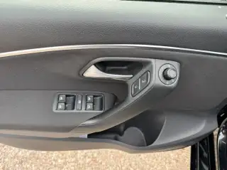 Vehicle image thumbnail, number 13