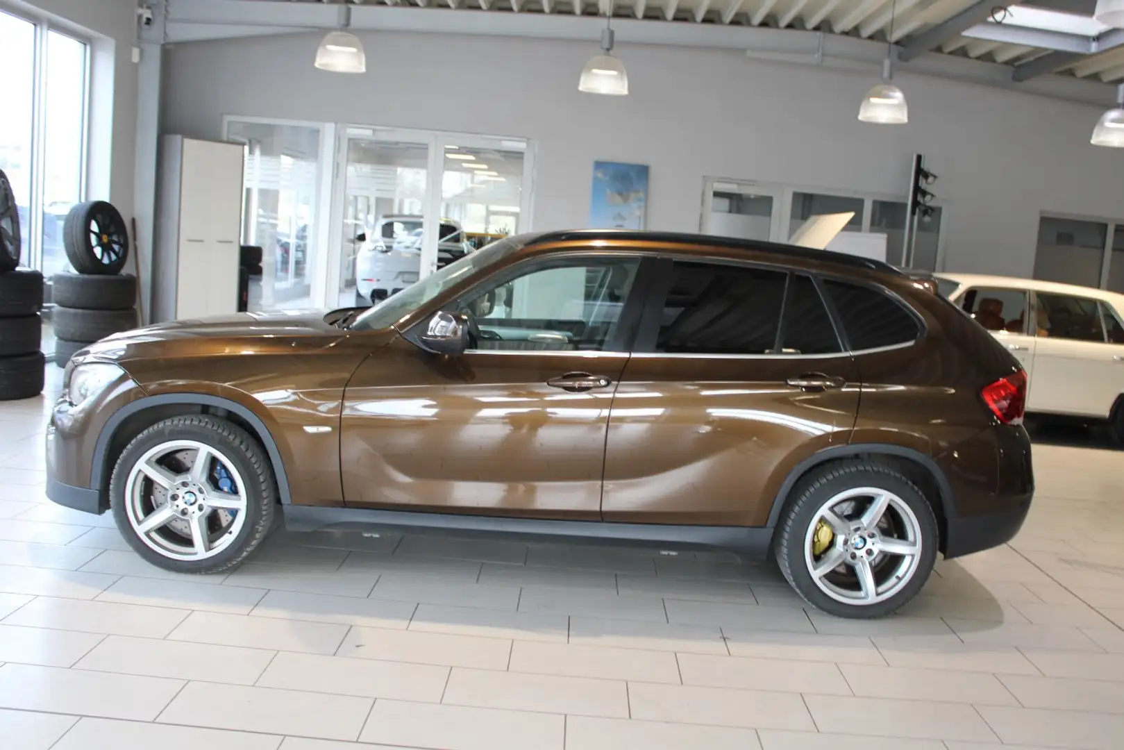 Vehicle image, number 2