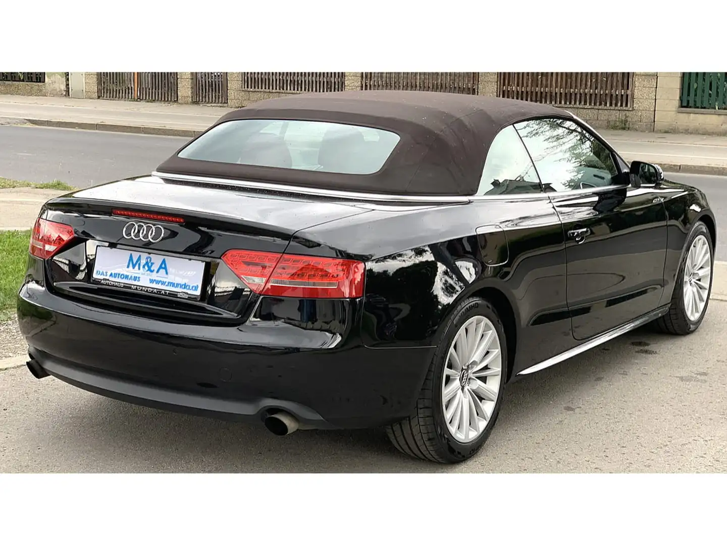 Vehicle image, number 6