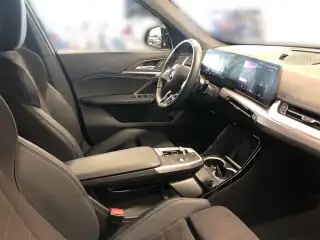 Vehicle image thumbnail, number 12