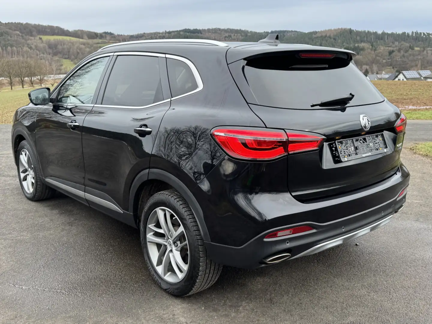 Vehicle image, number 4