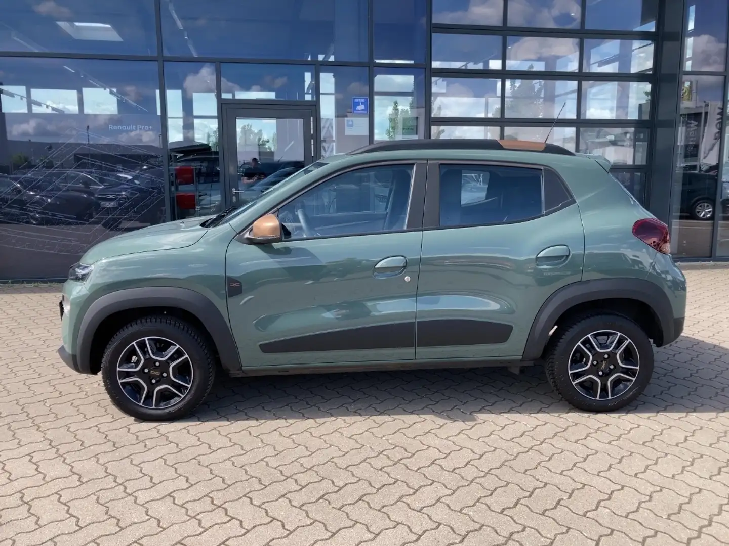 Vehicle image, number 2