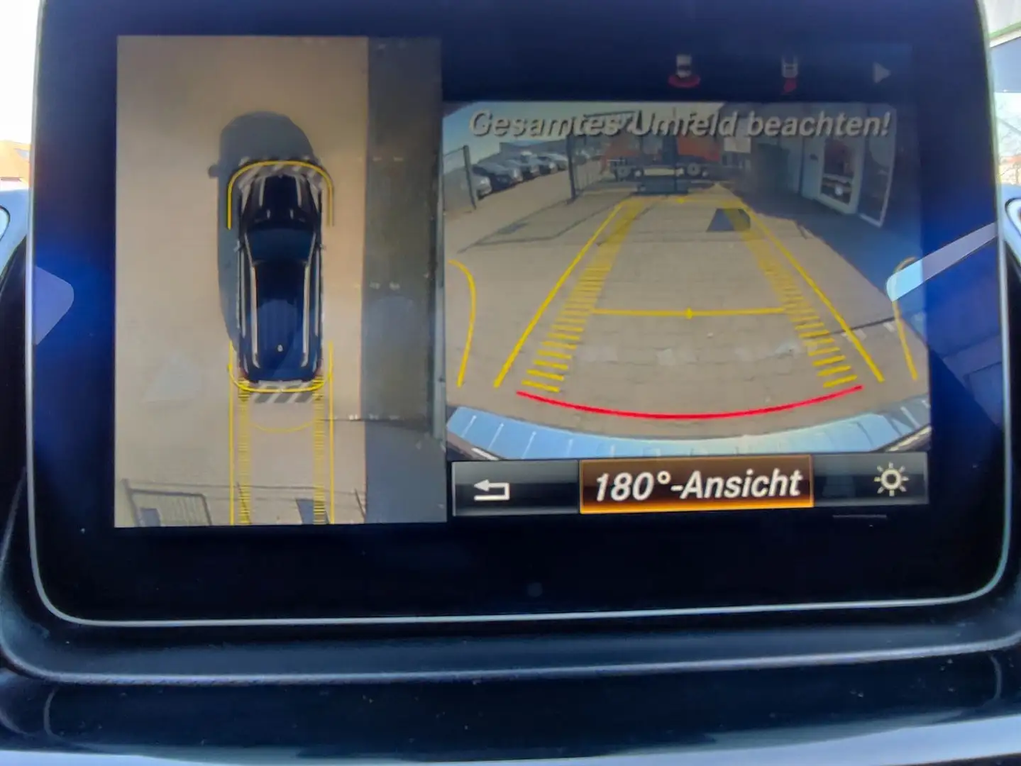 Vehicle image, number 16