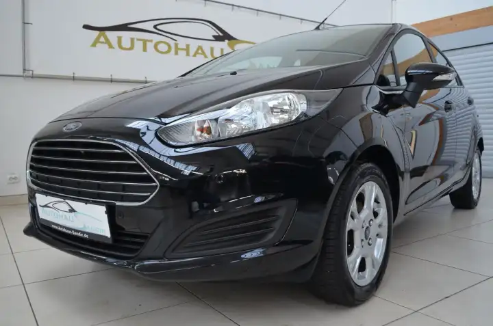 Additional image of the vehicle