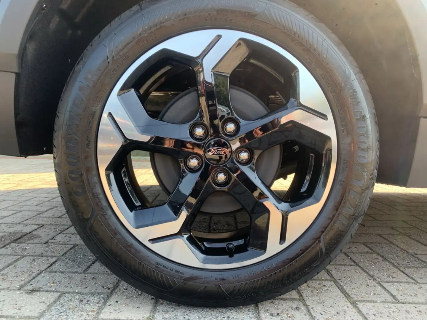 Vehicle image, number 9