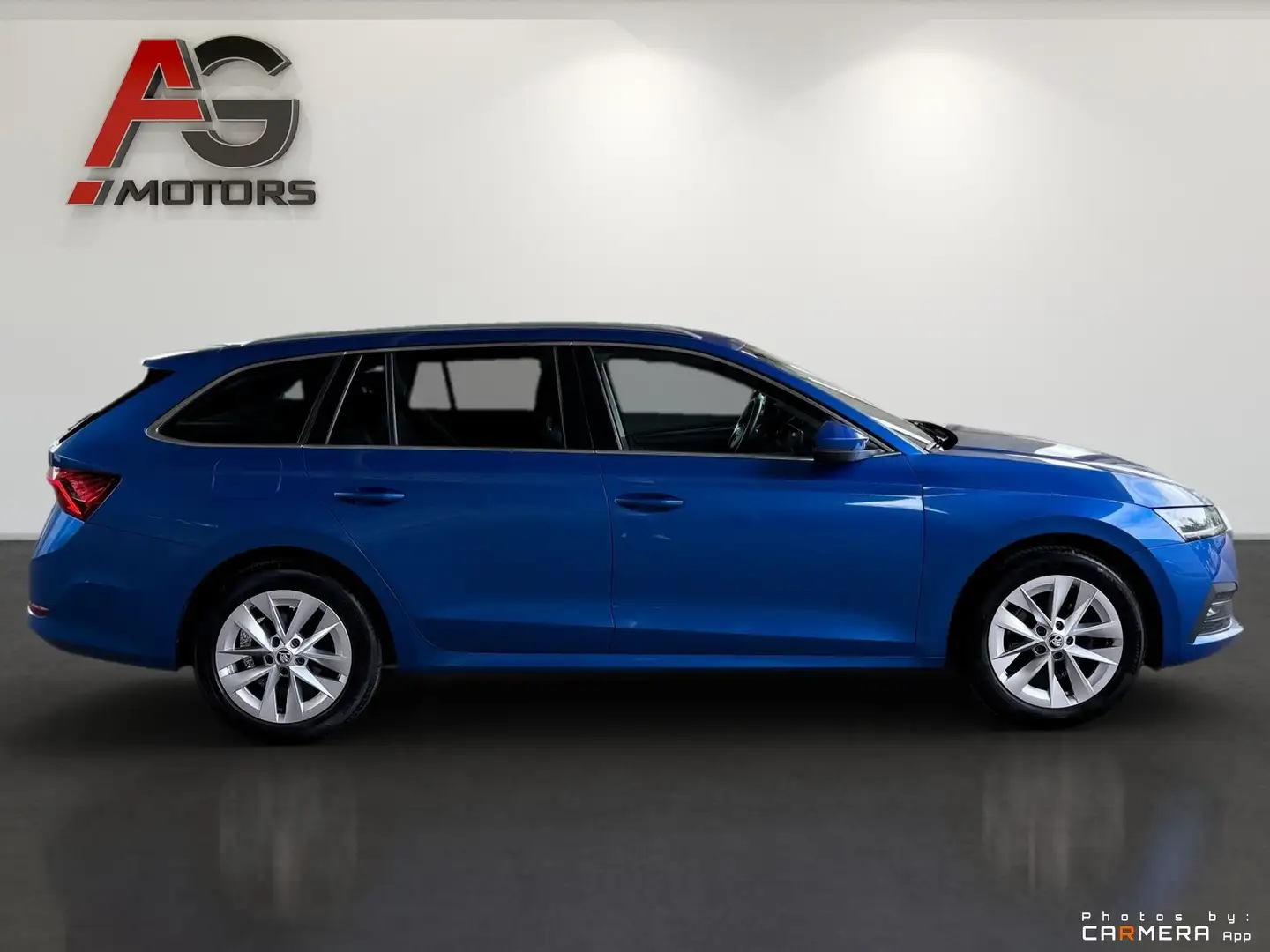 Vehicle image, number 4