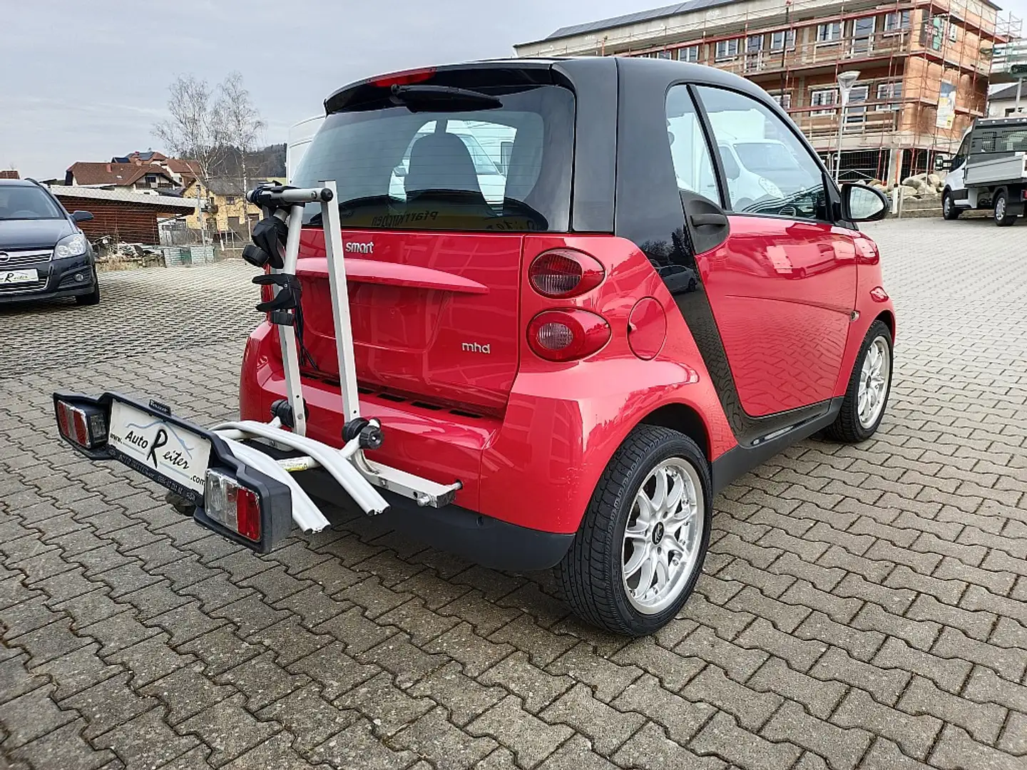 Vehicle image, number 4